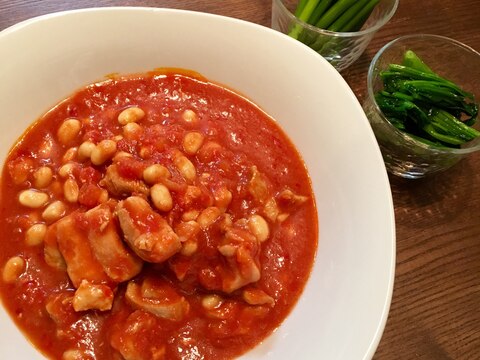 鶏モモと大豆のトマト煮込み